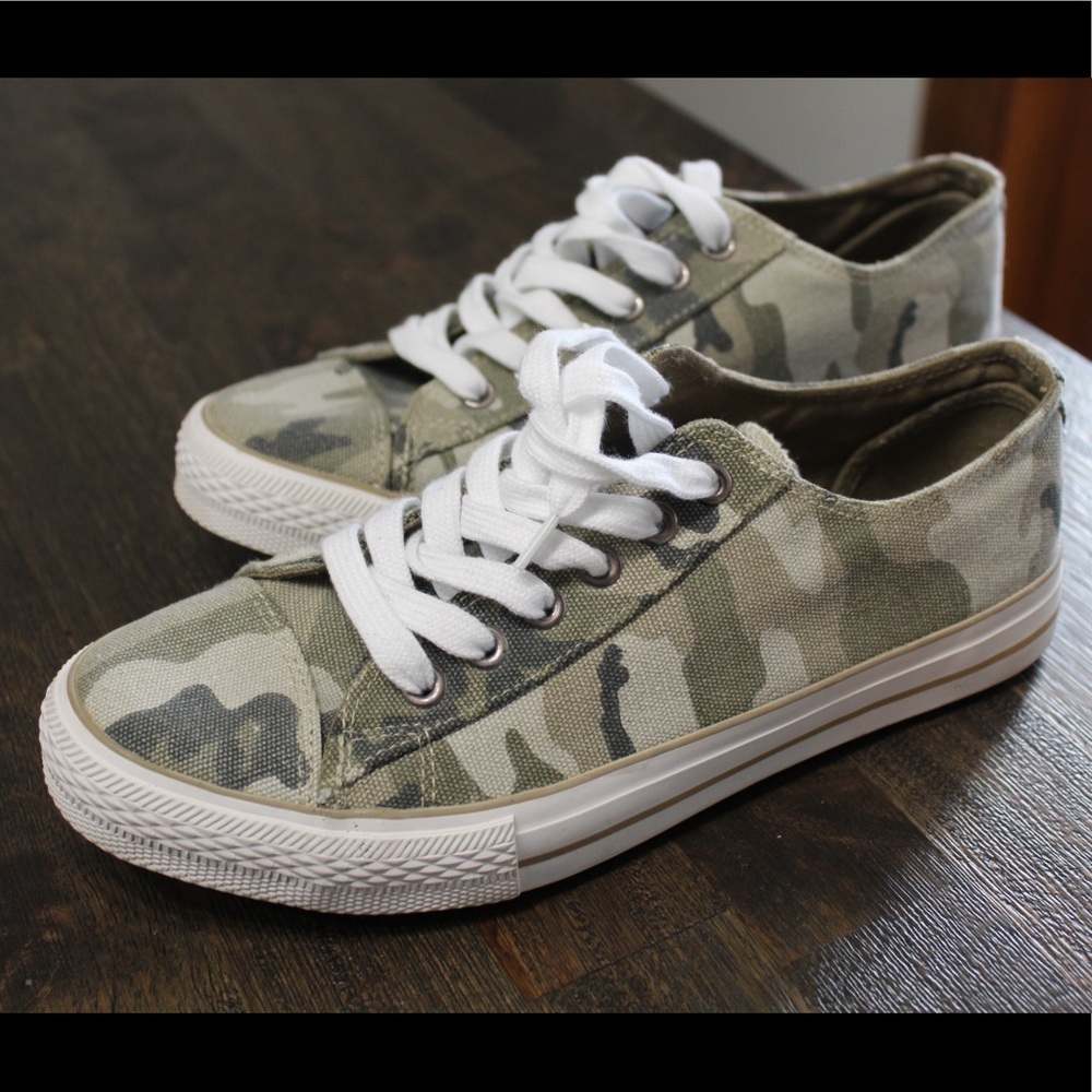 FallsCreek Camo Lace Up Shoes